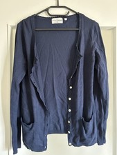Strickjacke Mit Knopfleiste Und welligen Akze...