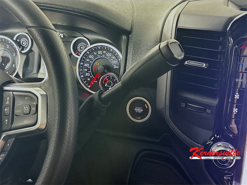 2026 Ram 2500 Black Express 12in thumbnail 12