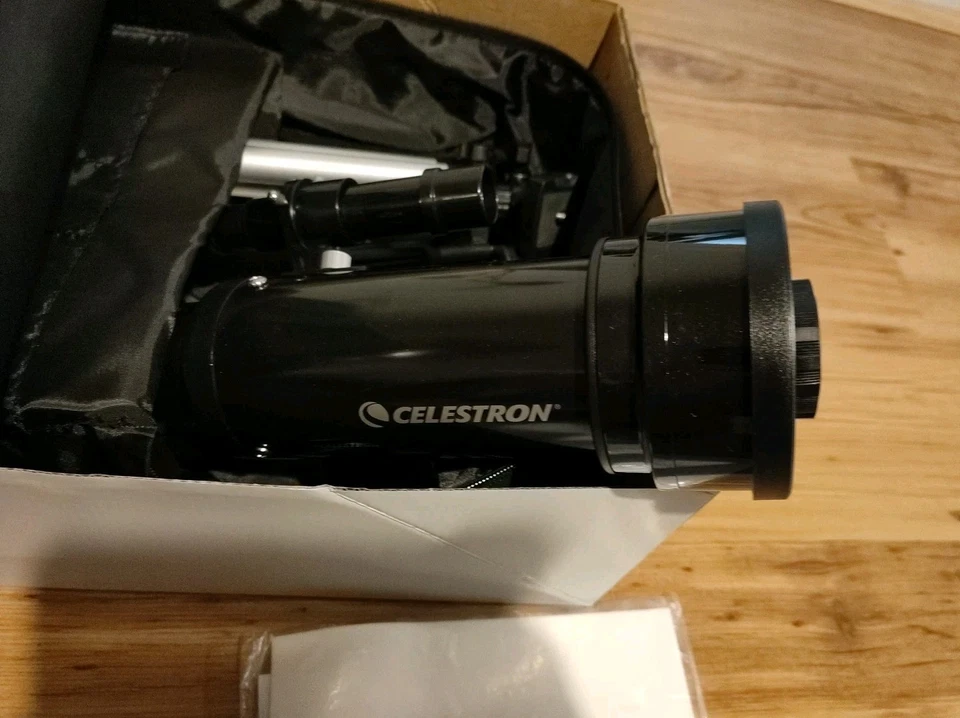 Celestron Travel Scope 70 - Model 21035 - Image 2 of 4