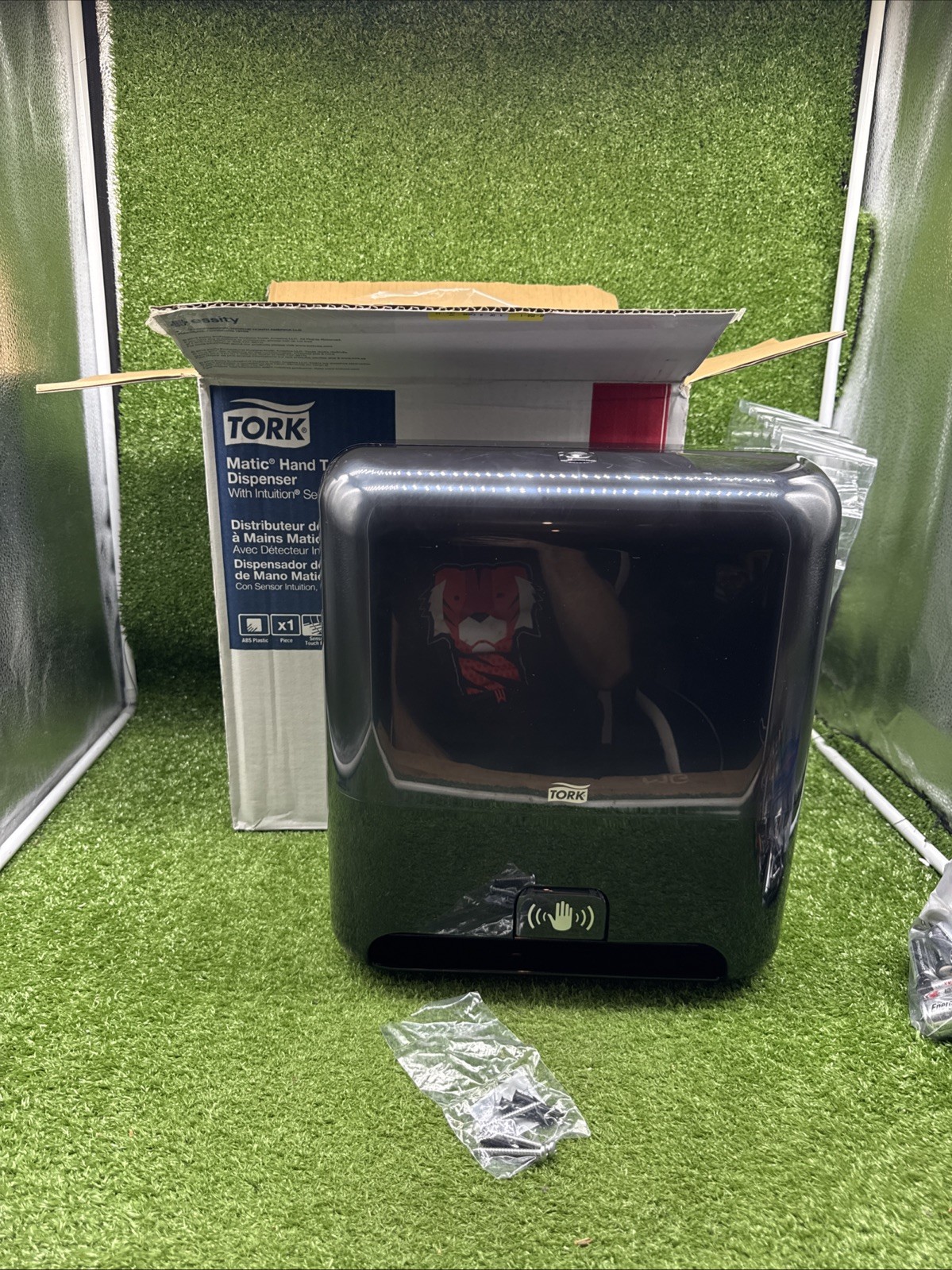 Roll Dispenser W/ Intuition Sensor 5511282, Elevation.  S3