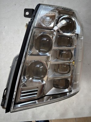07-14 Escalade Platinum Left Headlight