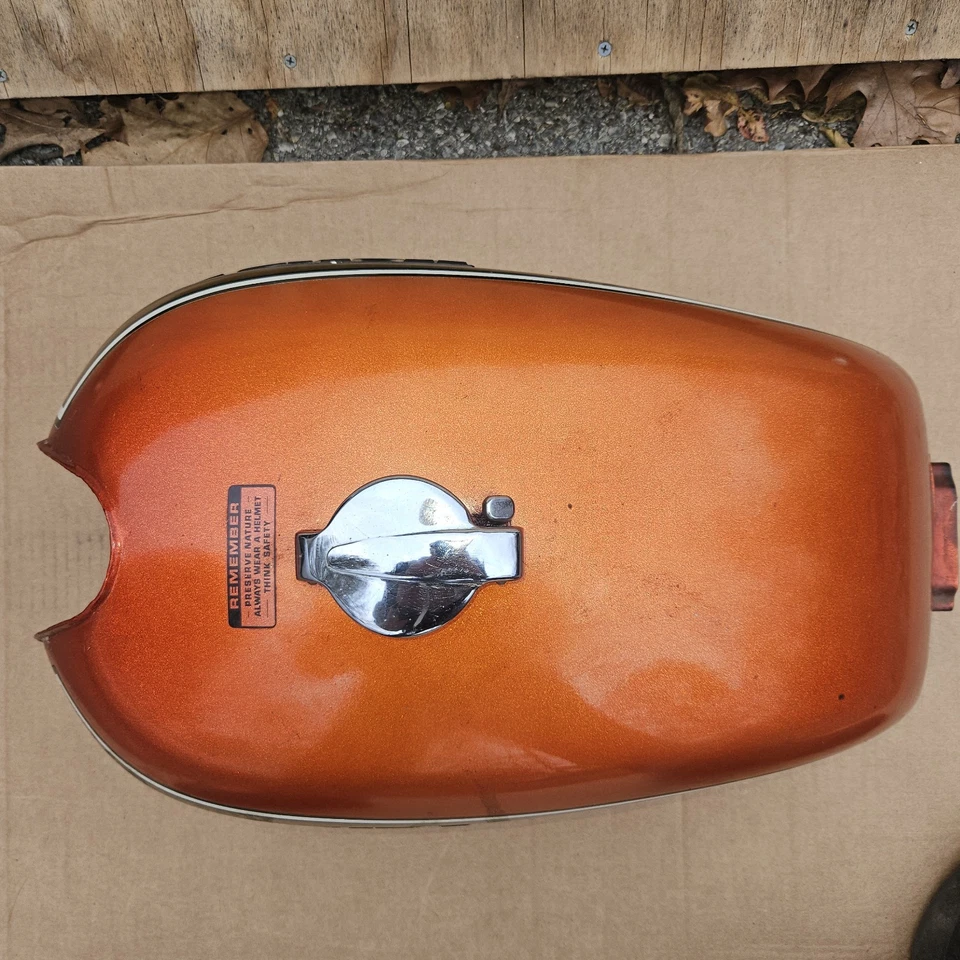 73-76 HONDA 1974 cb750 four fuel gas tank cb 750 OEM Flake Sunrise Orange  - Image 3 of 4