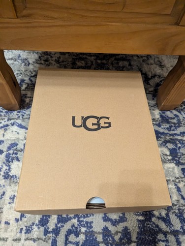 New Women's UGG Grey Suede Leather Ankle Riding Chelsea Boots Size 5 - Picture 13 of 13