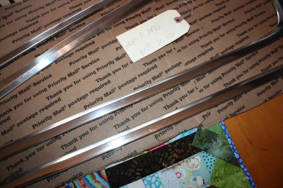 Ford Thunderbird 1967-1971 2 puertas moldura ventana delantera y trasera  Foto 4 de 4