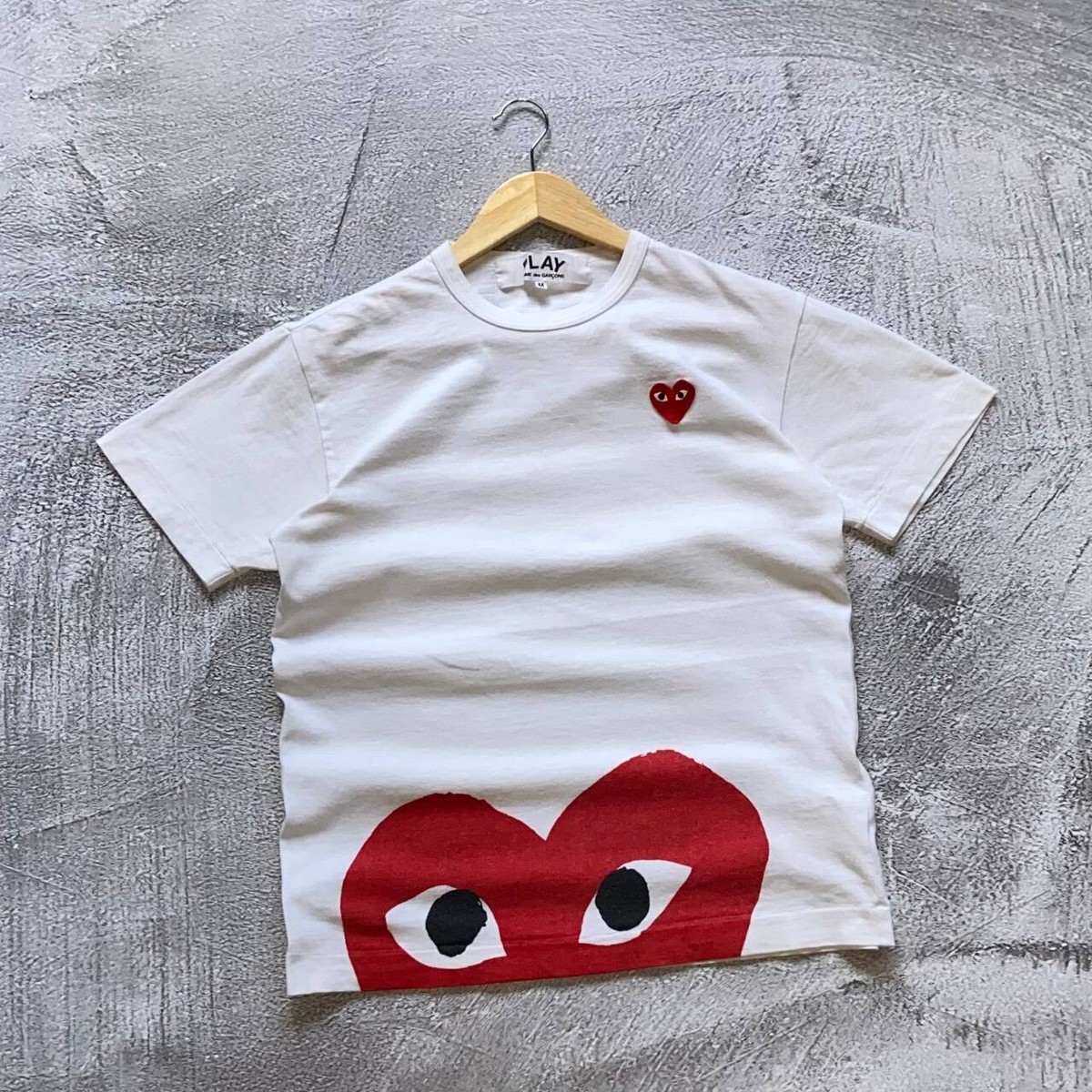 Comme des Garcons Play CDG T-Shirt White Red Heart Size M Made in