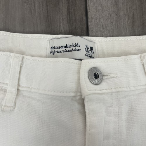 Abercrombie Kids Girls Denim Shorts Size 15/16 Regular White Flower Embroidered - Picture 2 of 9