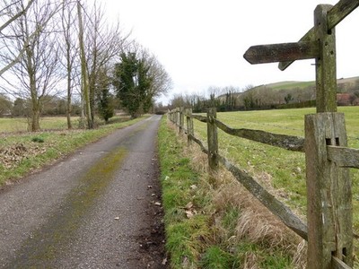 Foto 6x4 Die Fahrt von Horton Hall Blick nach Osten kleine Dole c2017