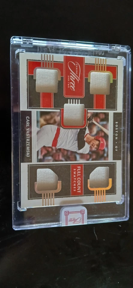 Tarjeta de camiseta Carl Yastrzemski Panini tres y dos numerada 01/25 Boston Red Sox Foto 2 de 4