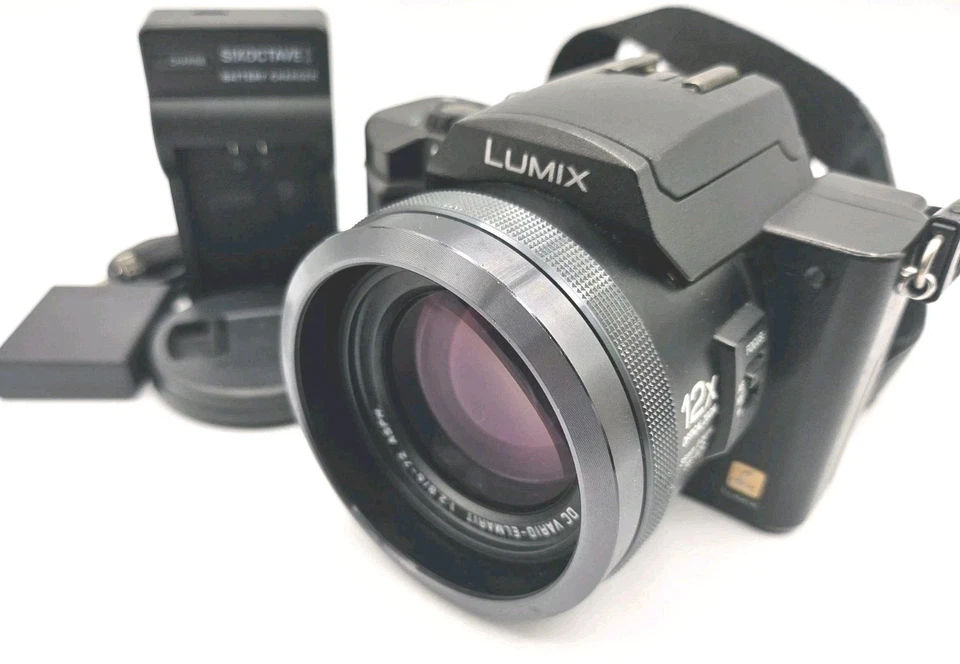 PANASONIC LUMIX DMC-FZ10 LEICA DC ELMARIT 6-72MM F2.8, 12x ZOOMOBJEKTIV **ALL WORKS