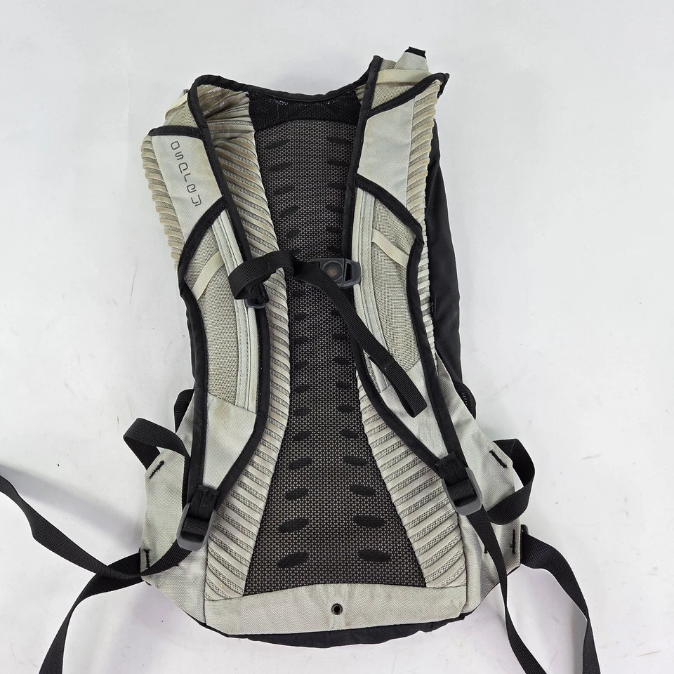 Mochila Osprey Kitsuma 7 Hydration Pack Negra/Gris Ciclismo Exterior Foto 2 de 4