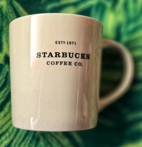Starbucks Collectibles - VINTAGE FAVORITE 2010 White lovely Coffee Mug - 16 Oz