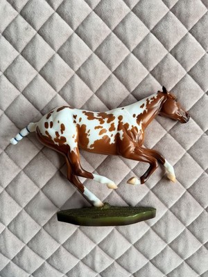Breyer Horse 2026  Buenos Aires Collector Club Exotic Destinations Series 1/600
