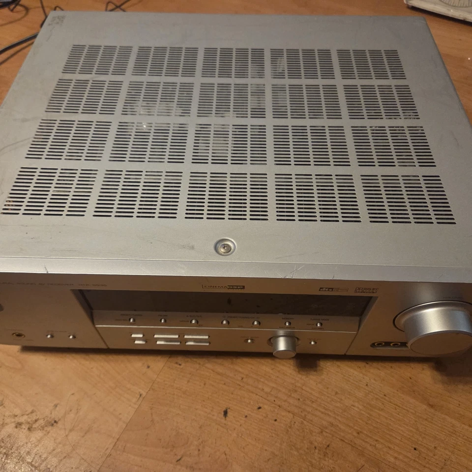 Yamaha HTR-5935 Natural Sound Receiver- No Remote - Image 2 of 4