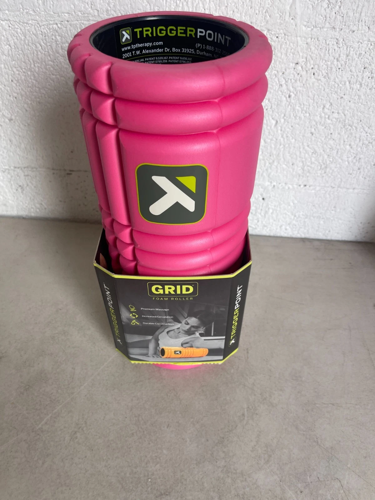 Trigger Point GRID 1.0 Foam Roller 13” Pink Black Massager
Opens in a new window or tab