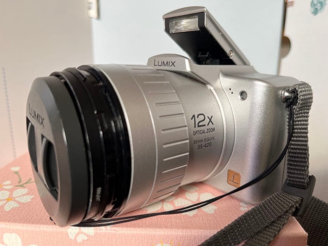 Panasonic DMC-FZ23 シルバー Panasonic LUMIX DMC-FZ23 Silver 12x Zoom Compact Digital Camera | eBay
