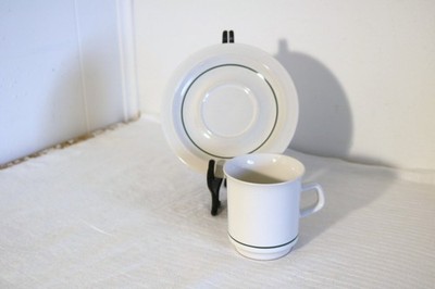 ANCHOR HOCKING GREENHOUSE C8700/42 STONEWARE JAPAN Flat Cups Saucers Set of 2 ea