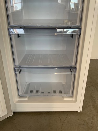 New Graded BEKO FFG4545W Tall Freezer RRP £449 Suitable for Outbuilding L75 - Picture 11 of 12