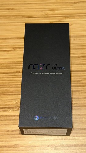 Motorola Razr 50 Ultra 5G XT2451-3 (EU) 512 Go 12 Go RAM Android | Vert ressort - Photo 4 sur 4