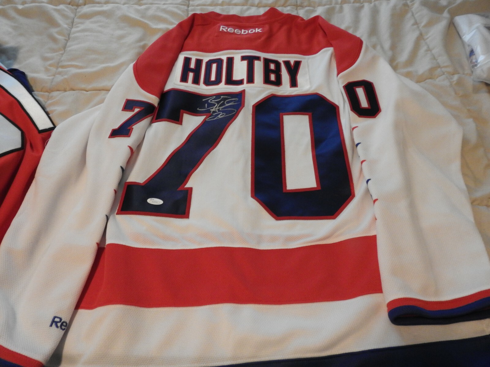 Braden Holtby Autographed Memorabilia 