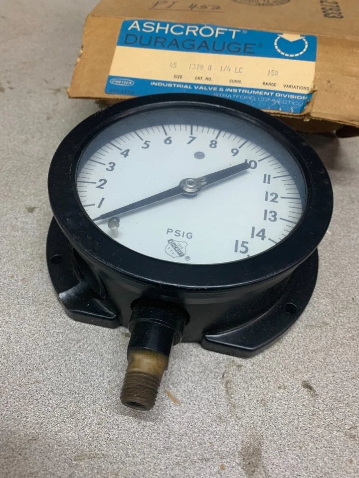 NEW IN BOX ASHCROFT DURAGAUGE SIZE 45 1379 A CONNECTION 1/4" LC RANGE 15# - Image 3 of 4