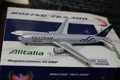 1:400  Alitalia Skyteam livery 767-300ER EI-DBP Phoenix