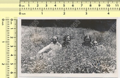 1931 Two Couples in Flowers Field Soldiers Women Ladies Guys Men vintage photo