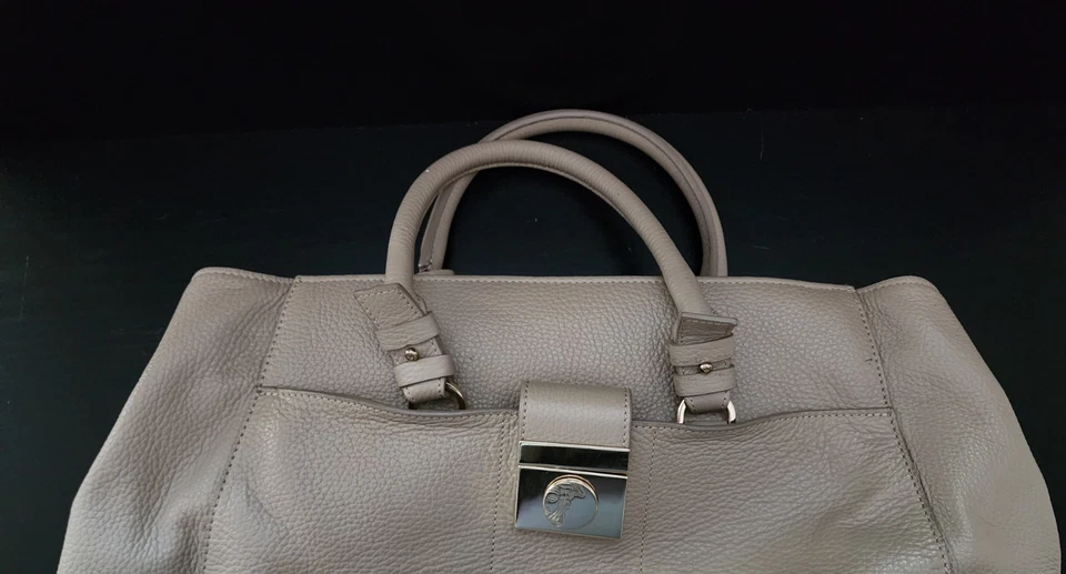 Bolso de Mano Versace Cuero 100% Auténtico Foto 2 de 4