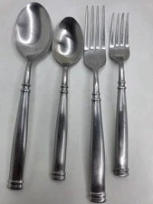 HAMPTON SILVERSMITH Avignon 1 Satin SILVERWARE FLATWARE  Lot Of Spoons & Forks