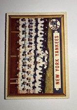 1957 Topps - New York Yankees #97