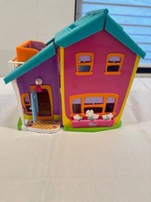 2002 Polly Pocket Playhouse with Accessories Toy Great Condition