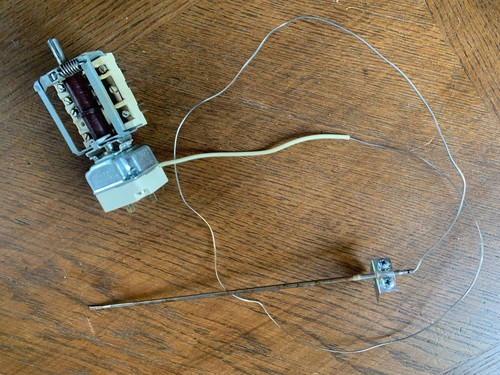 Schalter+Thermostat Backofen EGO 55.10052.103  49.23915.55 521.831