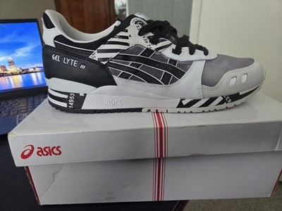 Acics  GEL - LYTE OG Tokyo  /  ''Barcode''  ( 30th Anniversary)  SIZE - 11 MEN
