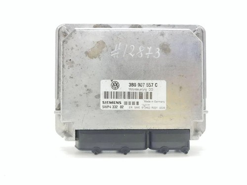 VW PASSAT B5 3B2 Motorsteuergerät ECU 3B0907557C 1.60 Petrol 74kw 1998 31961272