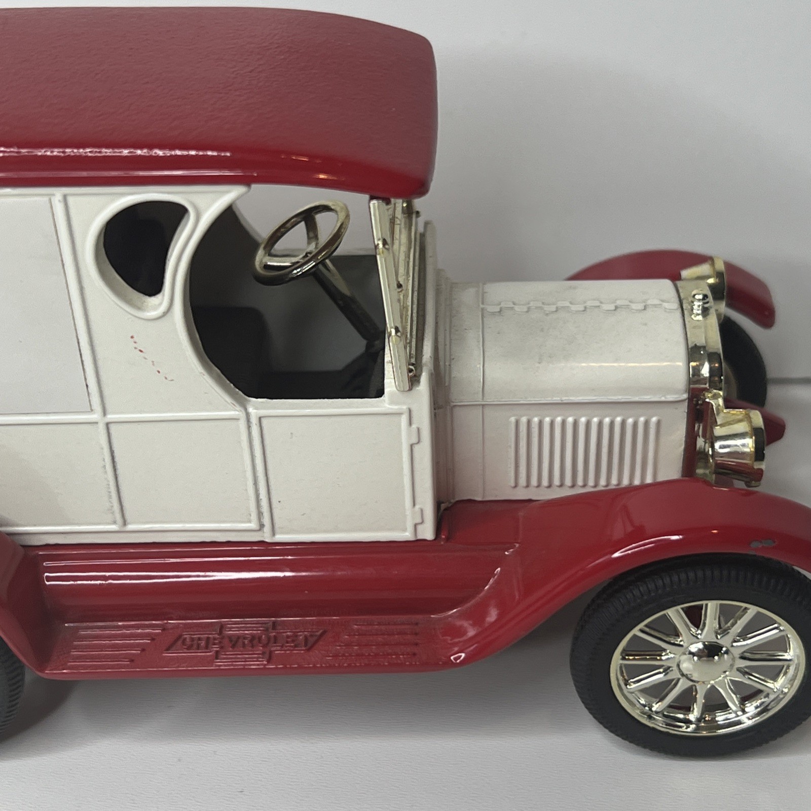 Ertl BIG A AUTO PARTS Replica 1923 Chevrolet Delivery Van Die Cast Coin Bank