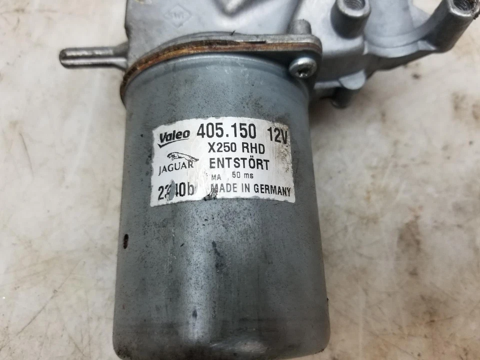 Jaguar XF Wiper Motor Front 2011 8X23-17500-BD - Image 3 of 4