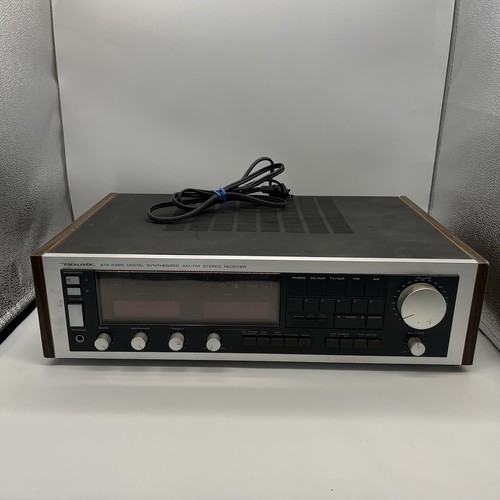 Solid state.Realistic STA-2280 Digital Synthesized AM FM stereo receiver