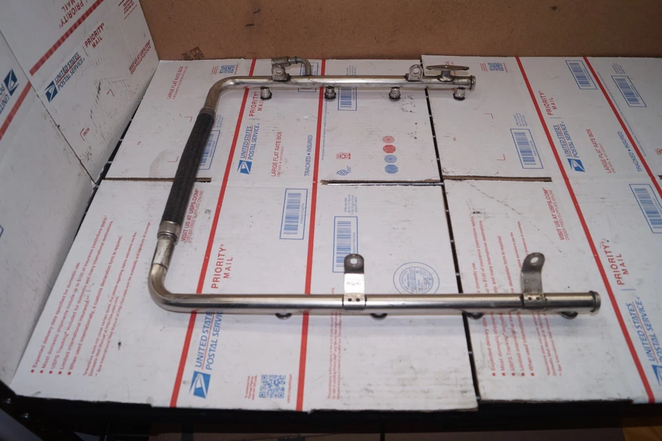 2004 Ford E150 E250 E350 Econoline Van 5.4L Fuel Injector Rail 4C2E-9F792-FD OEM Foto 3 de 4