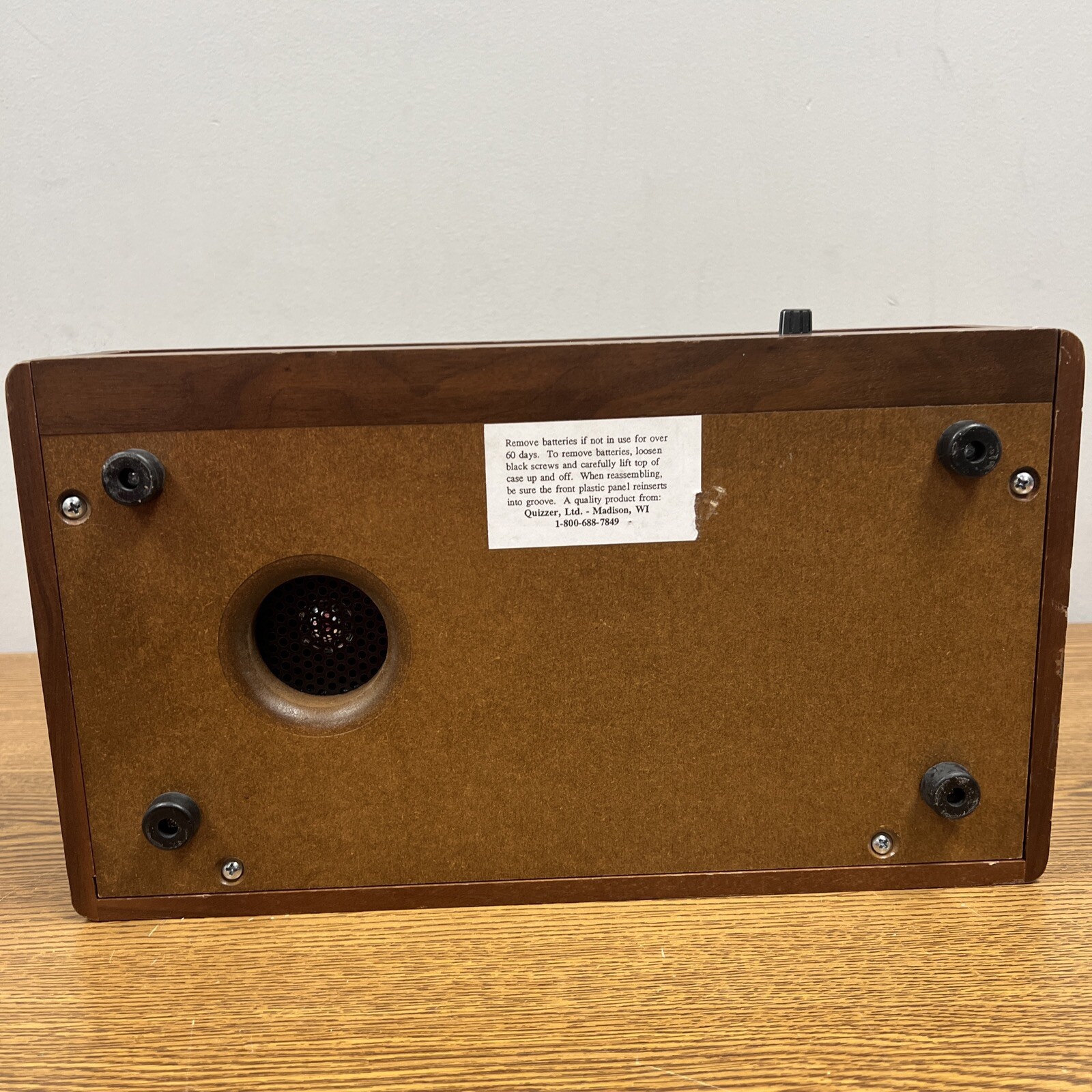 Quizzer! Plus Real Wood Quizzing HUB Battery and AC