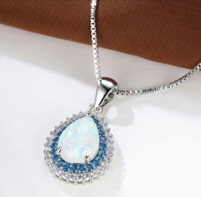 Schmuck - Opal wie Wassertropfen Anhänger Halskette