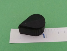 MIL-SPEC Raytheon Pointer Knob, 2/3" Diameter, Two Set Screws, 1/4" Shaft Unused