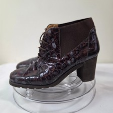 Andre Assous Brown Croc-Embossed Leather Block Heel Booties Women Size 8 Lace Up