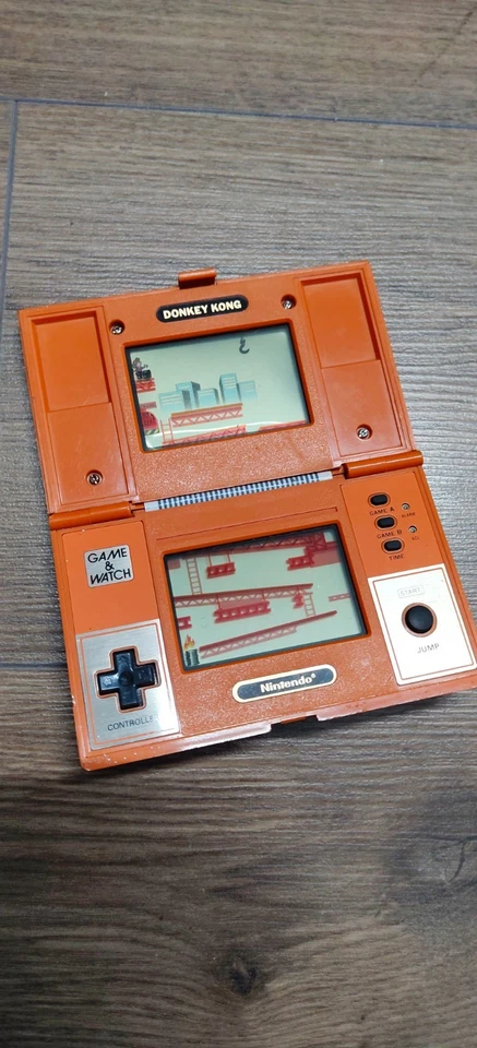 Donkey Kong DK-52 Nintendo - Game & Watch - Multi Screen - Immagine 2 di 4