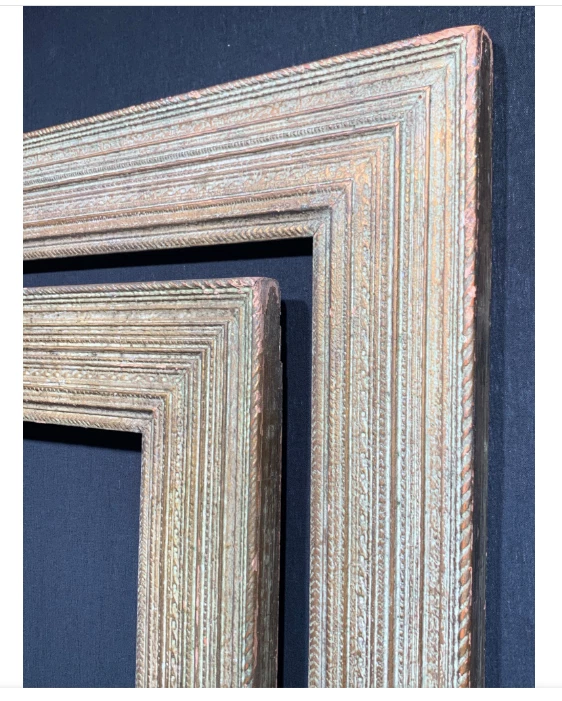 aprox. Par de marcos blancos Newcomb Macklin Stanford dorados tallados antiguos 1910 Foto 3 de 4