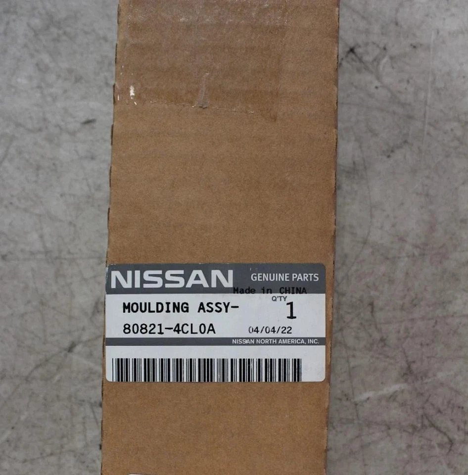 Moldura de cinturón original Nissan 80821-4CL0A Foto 2 de 3