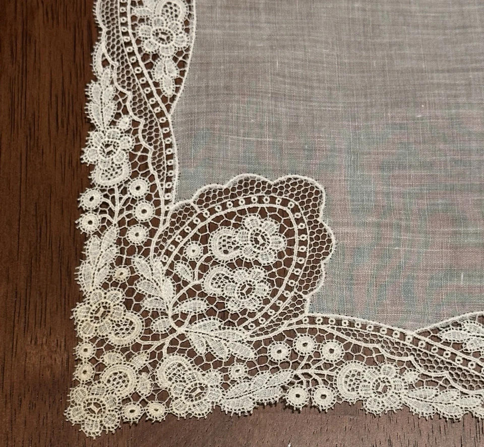 "Pañuelo de encaje victoriano antiguo de boda bordado 11,5"" X 11,5""" Foto 2 de 4