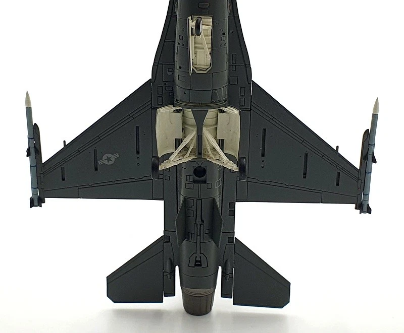 Hobby Master 1/72 Scale HA38034 F-16C Fighting Falcon South Carolina 2020 157th - Image 4 of 4