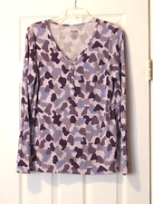 Duluth Trading Women's Size M V-Neck LS Purple Camo Top