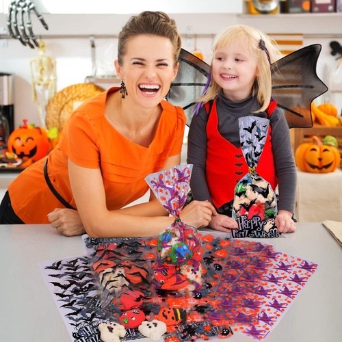 20 Halloween Birthday Party Twist Tie Bat Witch Cello Cellophane Bags for Sweets - Picture 3 of 8