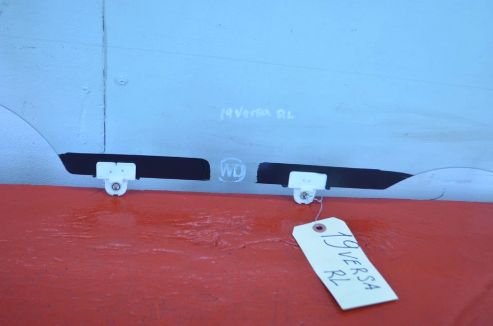 14-19 NISSAN VERSA NOTE PUERTA TRASERA IZQUIERDA LADO CONDUCTOR VENTANA CRISTAL OEM Foto 4 de 4