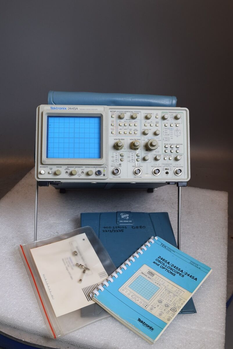 Tektronix 2445A 150MHz 4 Channel Oscilloscope + Manual Tektronix 2445A 150MHz 4 Channel Oscilloscope + Manual